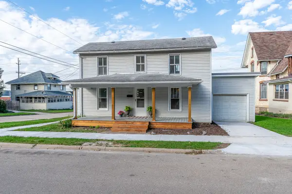 801 N 3rd Street, Savanna, IL 61074