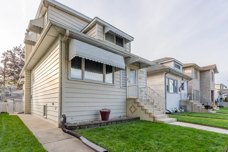 4210 N Overhill Avenue, Norridge, IL 60706 - #2