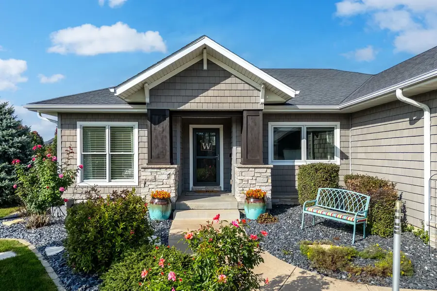 6428 Fairhaven Road, Davenport, IA 52807 - #2