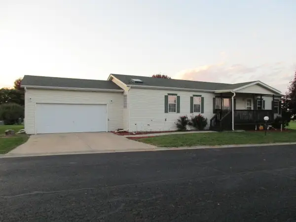 894 Meadowlark Circle, Sandwich, IL 60548