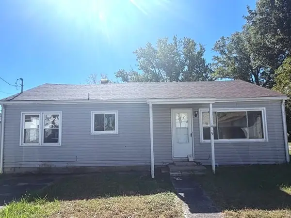 419 W Hickory Street, Carbondale, IL 62901