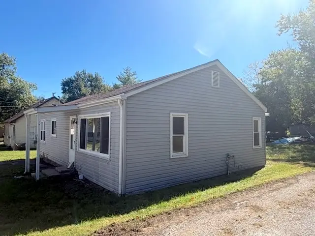419 W Hickory Street, Carbondale, IL 62901 - #2