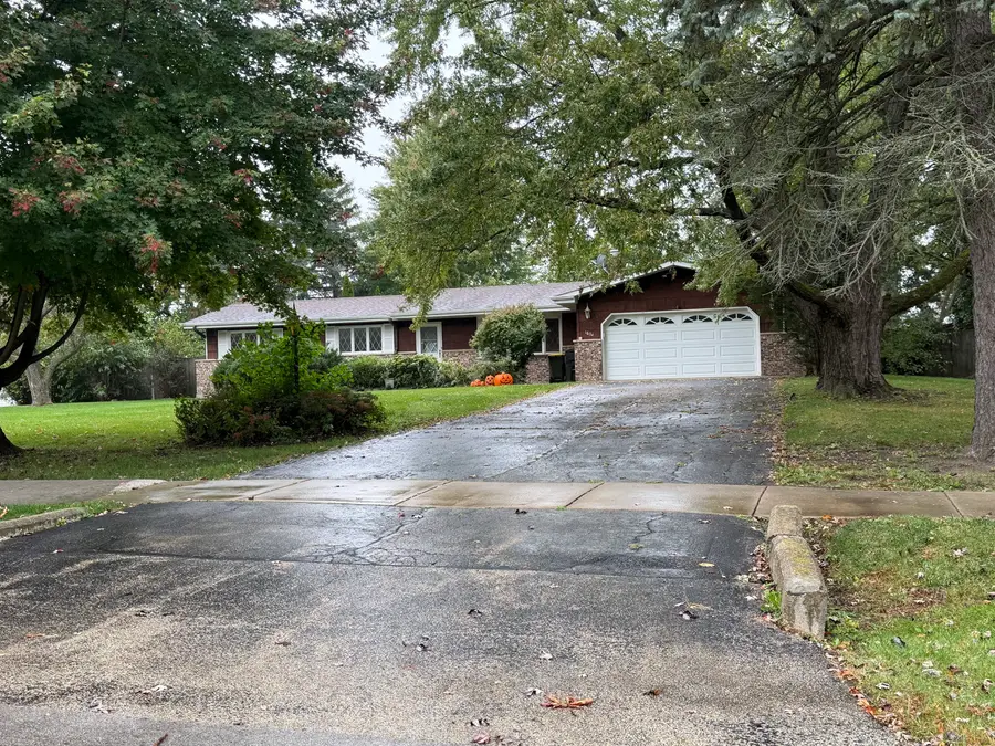 1634 Indian Hill Drive, Roselle, IL 60172 - #2