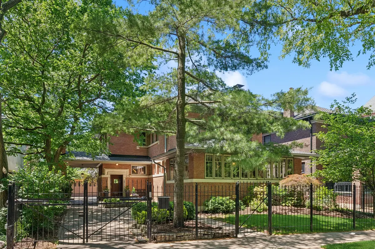 4234 N Hazel Street, Chicago, IL 60613 - #1