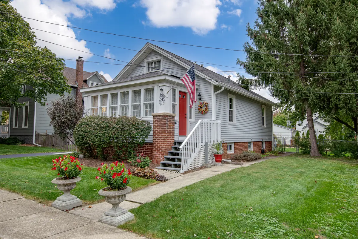 341 Harrison Street, West Chicago, IL 60185 - #1