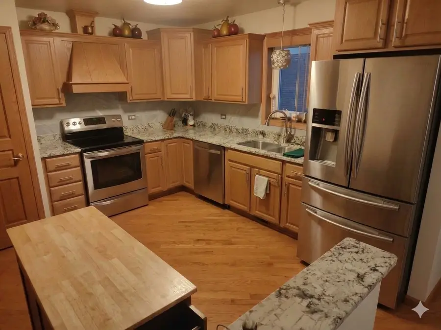 11277 Moraine Drive #L, Palos Hills, IL 60465 - #3