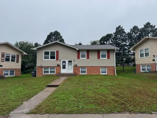 2626 Magnolia Drive, Bettendorf, IA 52722
