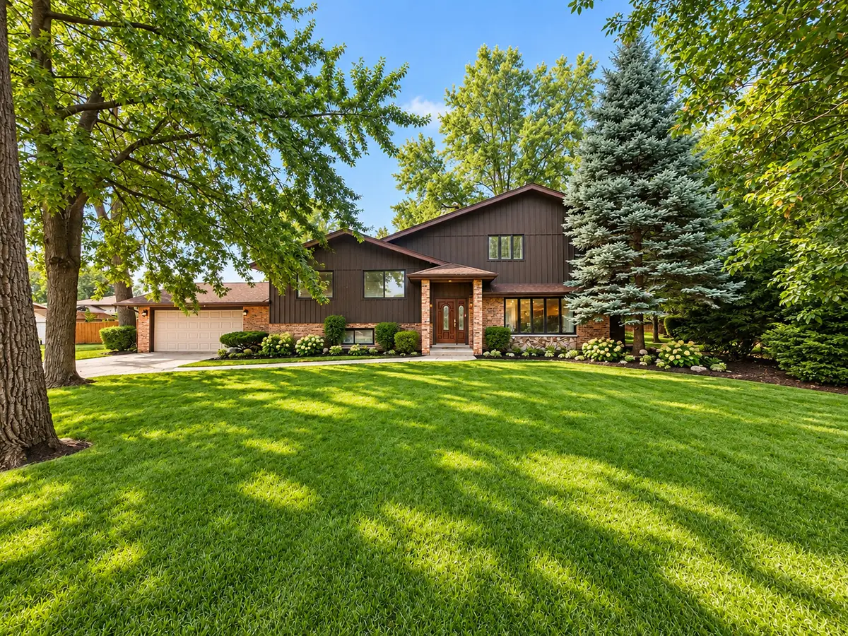 9838 S 81st Avenue, Palos Hills, IL 60465 - #1