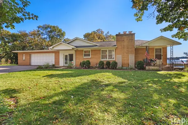 5208 N Leeside Street, McHenry, IL 60050