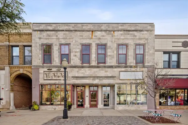 25 S La Grange Road #D, La Grange, IL 60525
