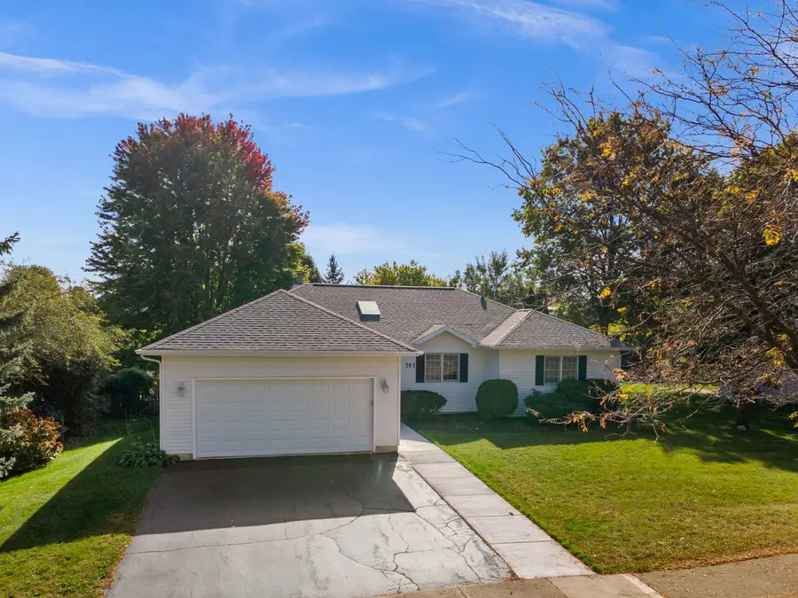 757 N First Street, Elburn, IL 60119 - #3