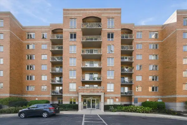 6807 N Milwaukee Avenue #405, Niles, IL 60714