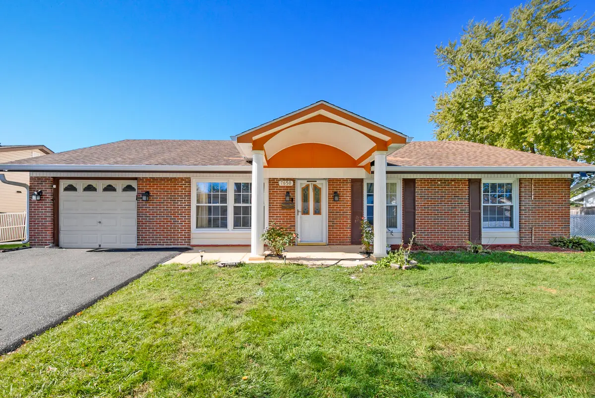 7650 Northway Drive, Hanover Park, IL 60133 - #1