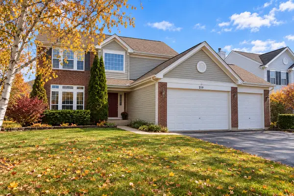 219 S Primrose Lane, Round Lake, IL 60073