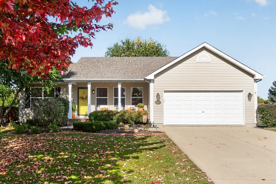 909 N Oak Creek Drive, Genoa, IL 60135 - #2
