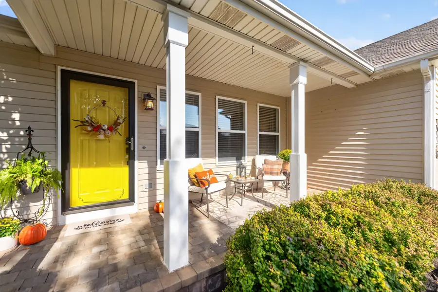 909 N Oak Creek Drive, Genoa, IL 60135 - #3