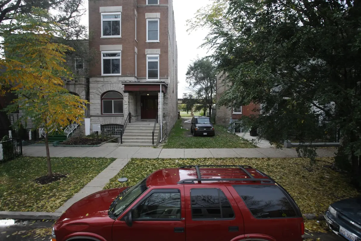3714 S Wabash Avenue, Chicago, IL 60653 - #1