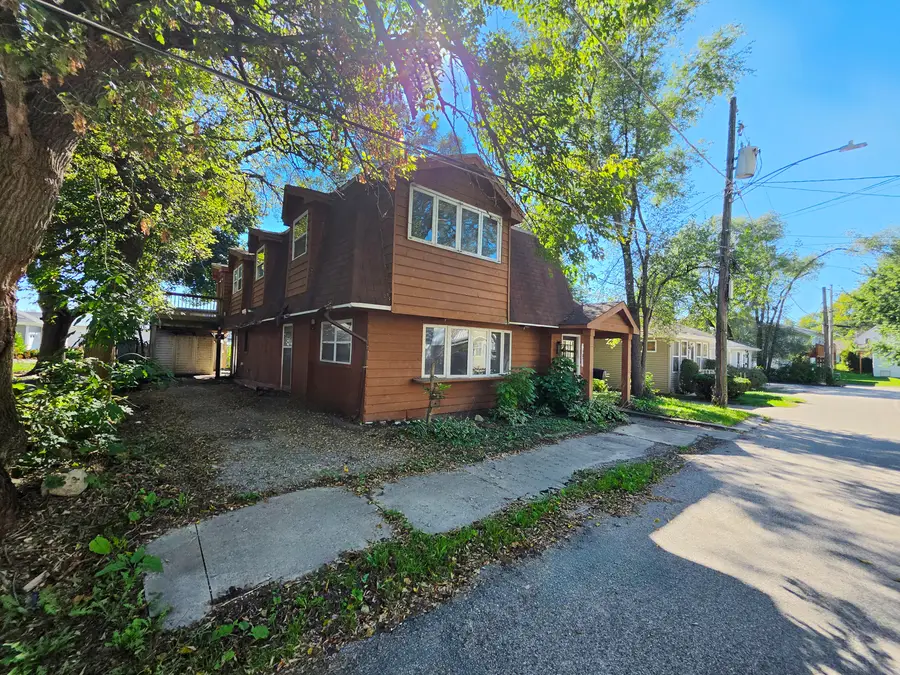 120 Roosevelt Avenue, Wauconda, IL 60084 - #2