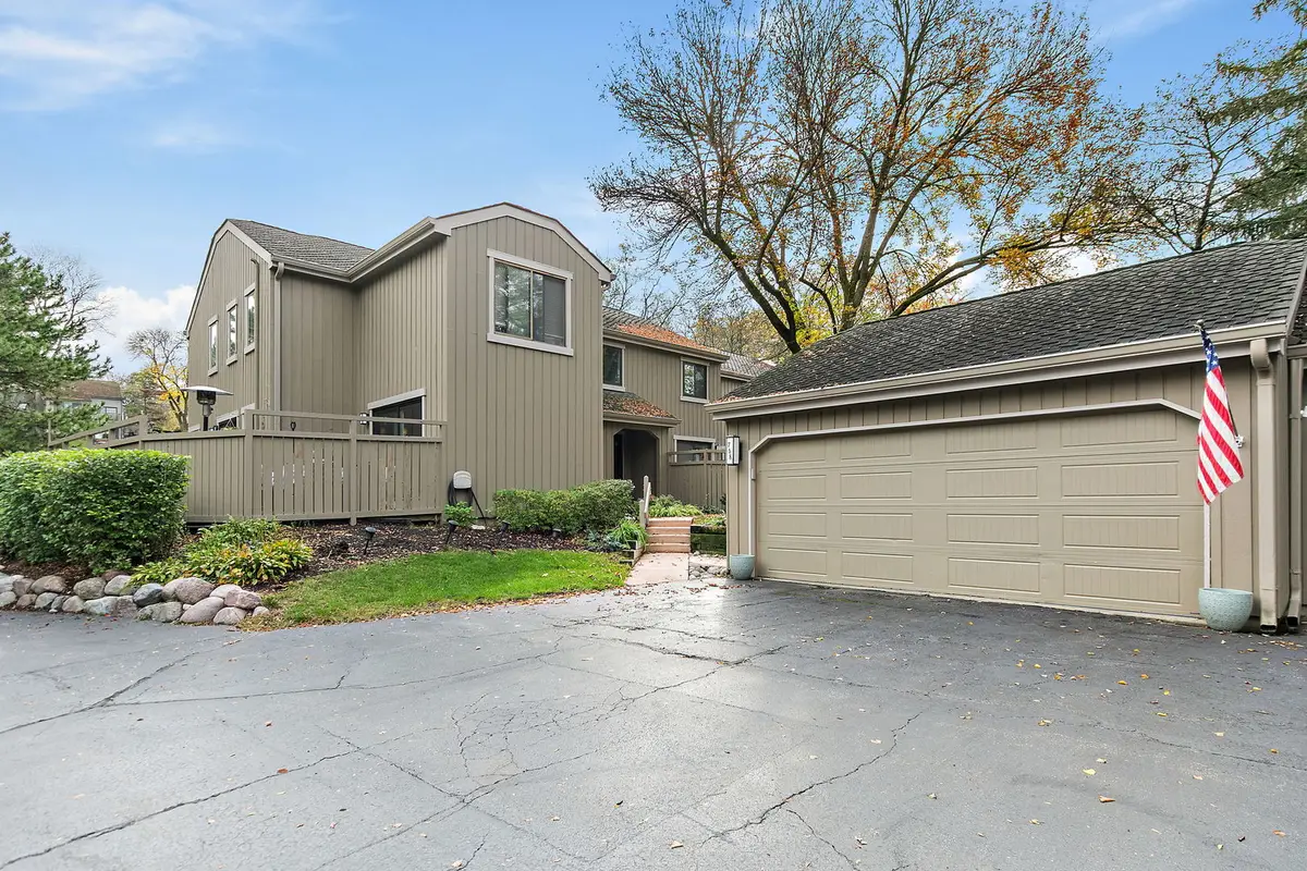 758 Oak Hill Road, Lake Barrington, IL 60010 - #1
