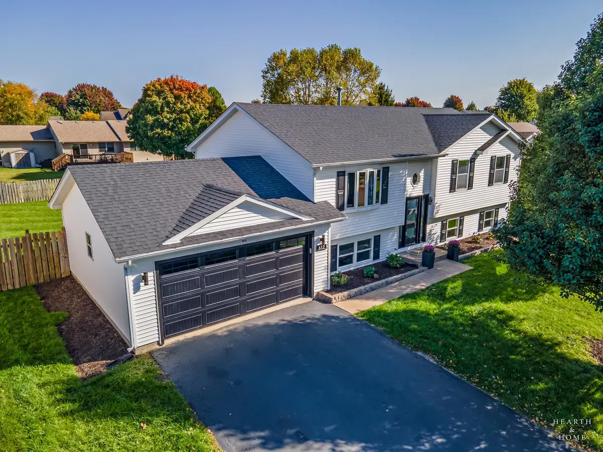 612 Wimbleton Trail, McHenry, IL 60050 - #1