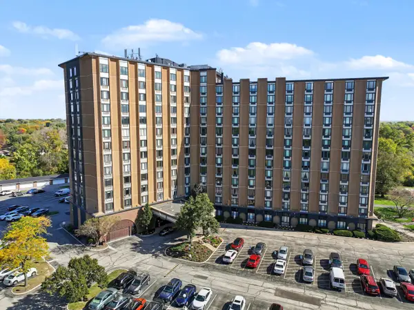 1 Renaissance Place #205, Palatine, IL 60067