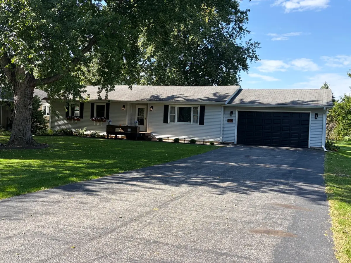 306 S 6th Street, Kirkland, IL 60146 - #1