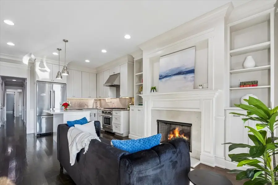4245 N Lincoln Avenue #4, Chicago, IL 60618 - #3