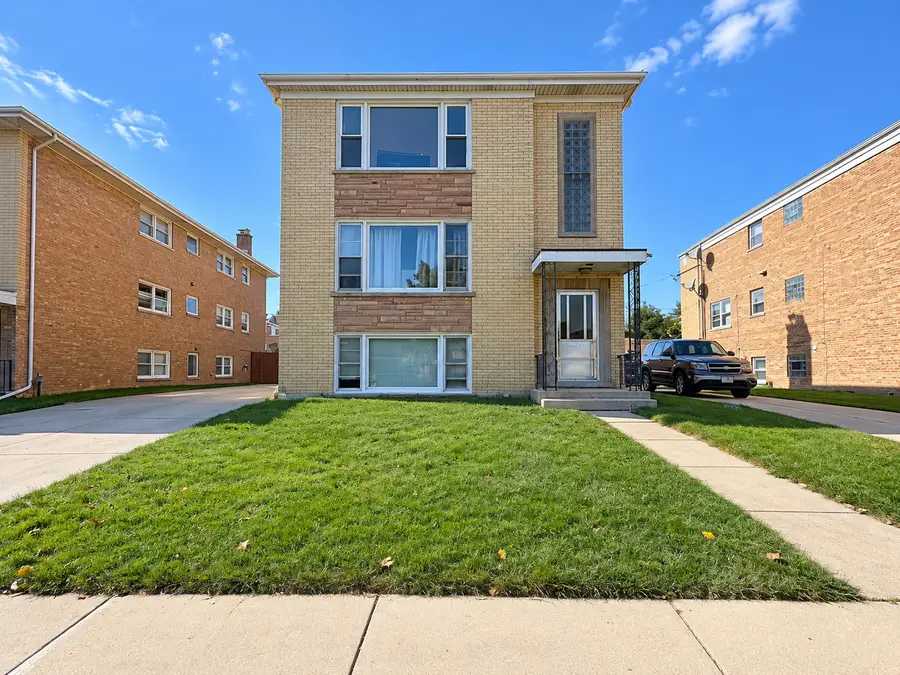 8716 N Elmore Street, Niles, IL 60714 - #2