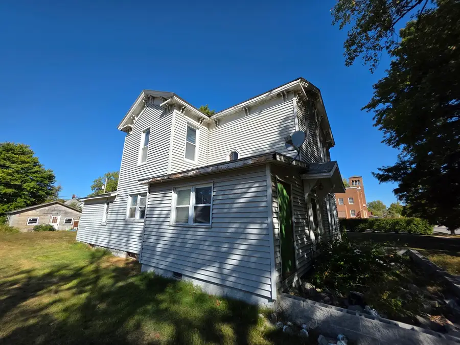 126 S Hickory Street, Centralia, IL 62801 - #3