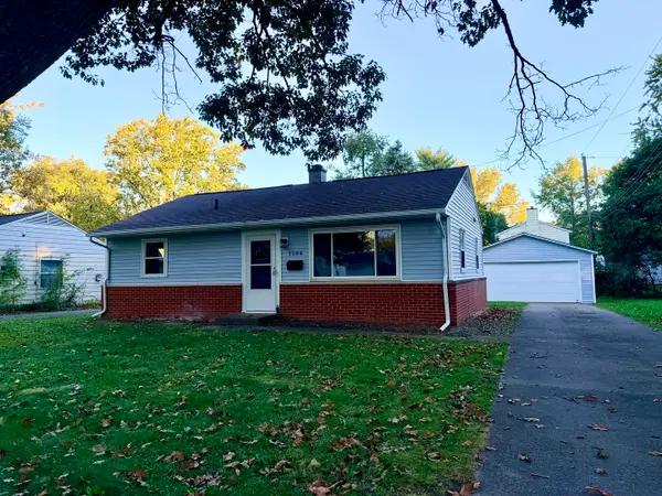 1104 E Delaware Avenue, Urbana, IL 61801