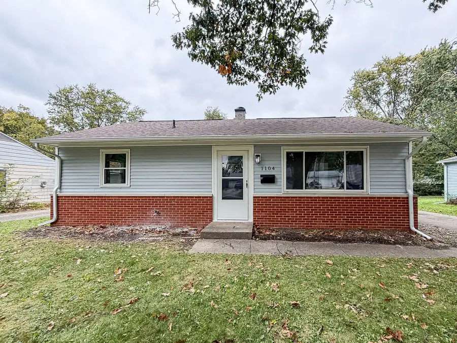 1104 E Delaware Avenue, Urbana, IL 61801 - #3