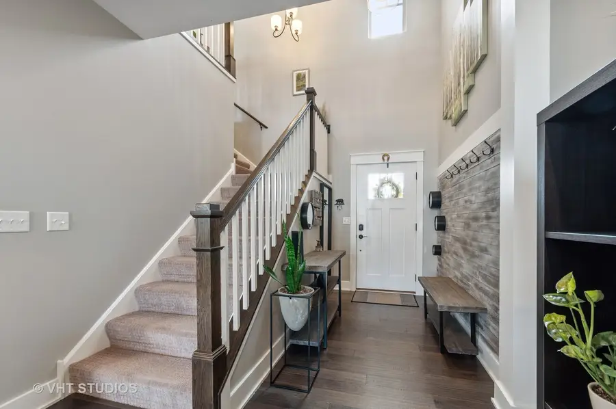 514 Pershing Court, Barrington, IL 60010 - #2