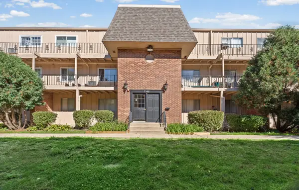 2404 Algonquin Road #11, Rolling Meadows, IL 60008