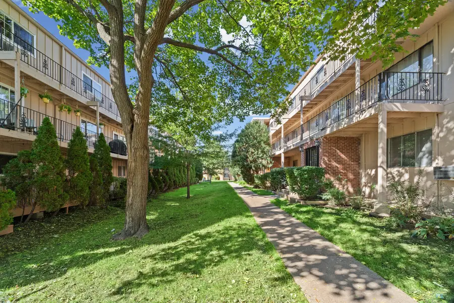 2404 Algonquin Road #11, Rolling Meadows, IL 60008 - #2