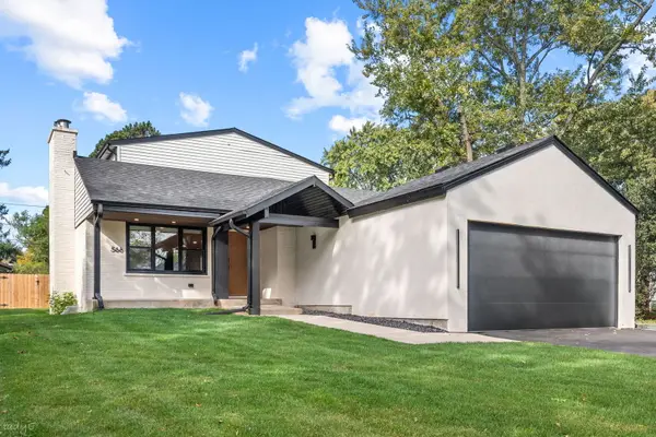 566 Earl Drive, Northfield, IL 60093
