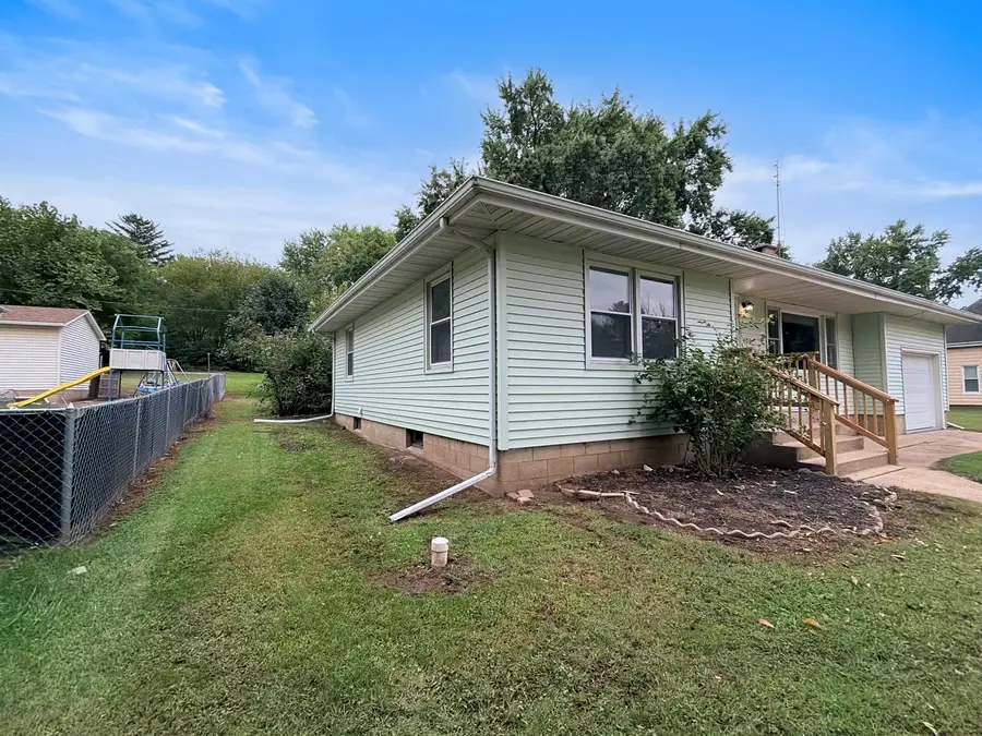 408 S Prairie Street, Lacon, IL 61540 - #2