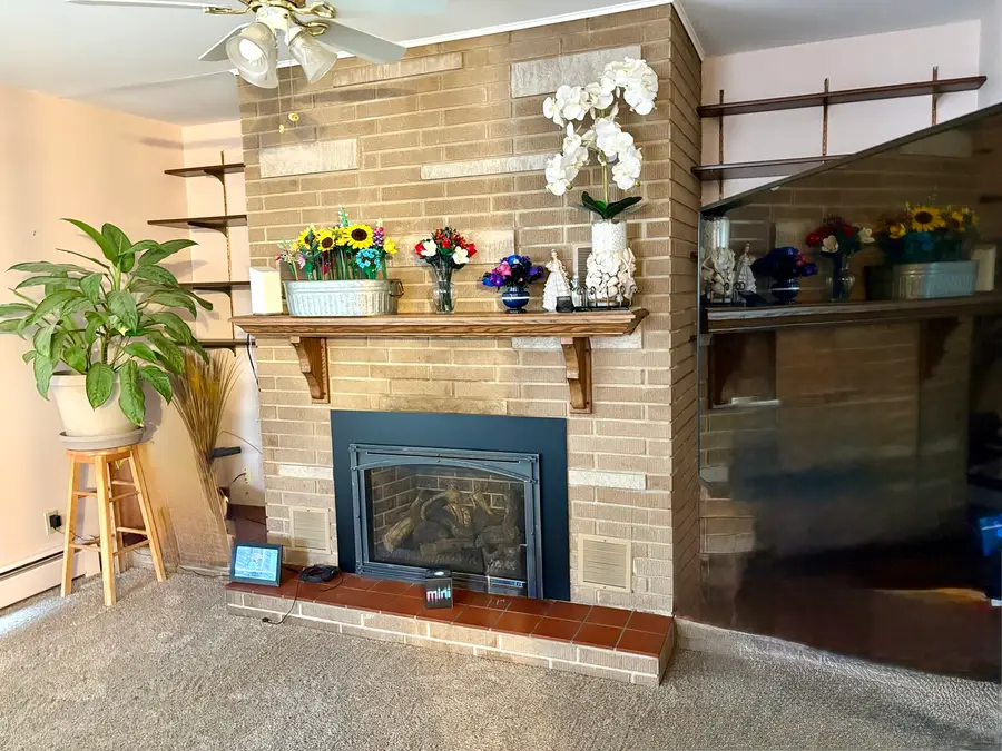 647 Hazen Avenue, Oglesby, IL 61348 - #2