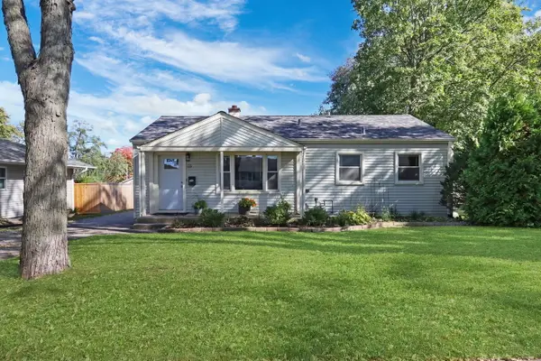 133 S Lincoln Avenue, Mundelein, IL 60060