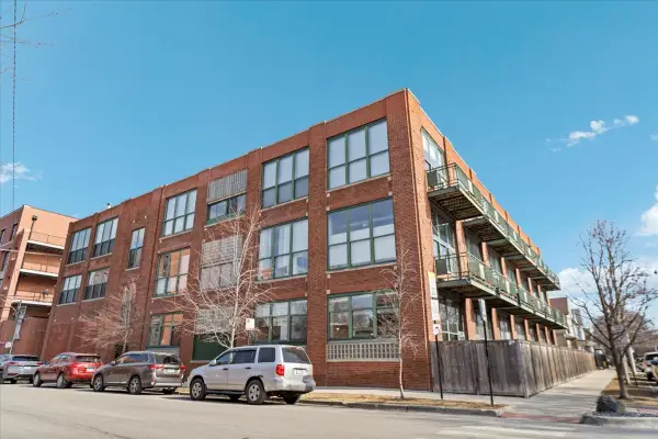 2654 W Medill Avenue #107, Chicago, IL 60647