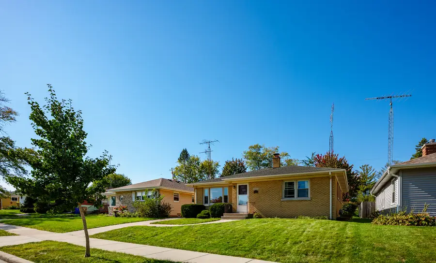 6024 47th Avenue, Kenosha, WI 53142 - #3