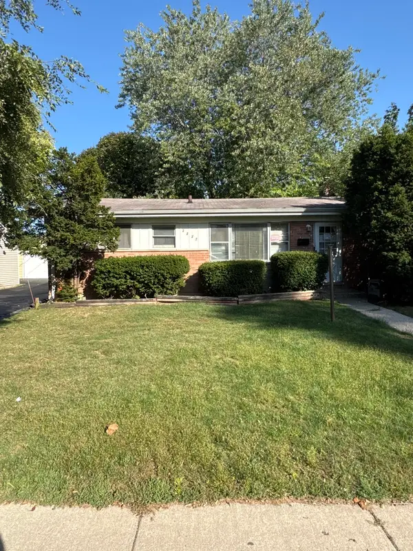 2227 Western Avenue, Waukegan, IL 60087