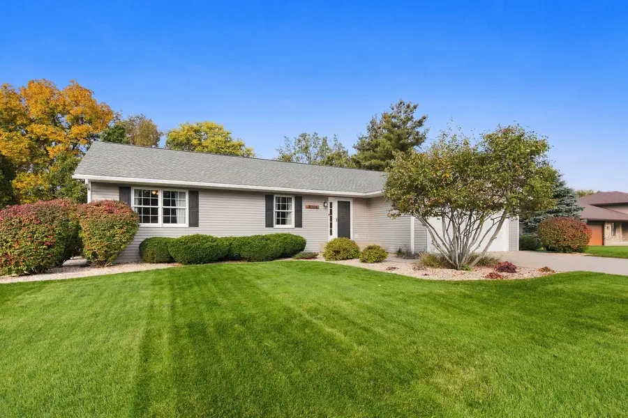 8704 Sunset Drive, Byron, IL 61010 - #2