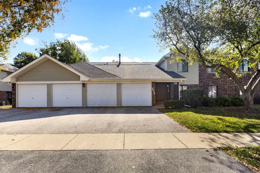 877 Cross Creek Drive #A1, Roselle, IL 60172 - #3