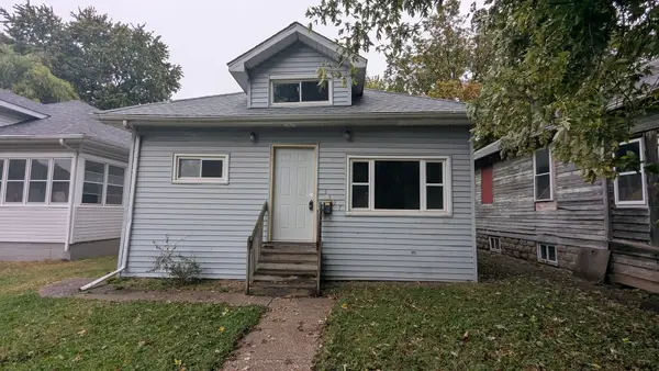 3337 7 1/2 Avenue, Rock Island, IL 61201