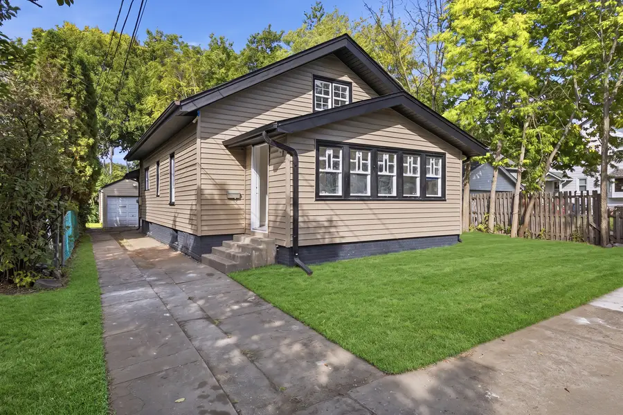 918 21st Avenue, Rockford, IL 61104 - #3