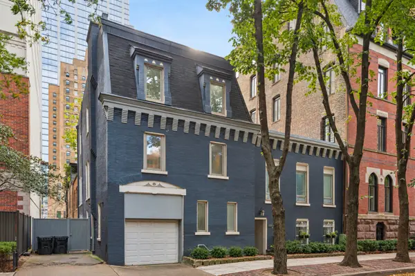 29 W Chestnut Street #5A, Chicago, IL 60610