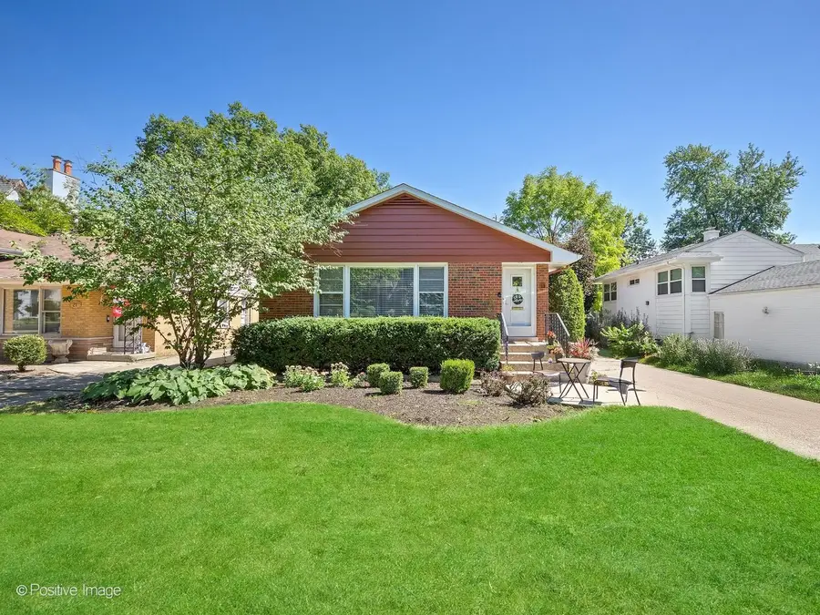 17 N Quincy Street, Hinsdale, IL 60521 - #3