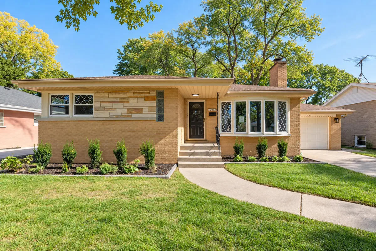 307 N Patton Avenue, Arlington Heights, IL 60005 - #1