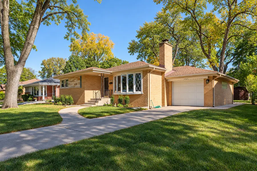307 N Patton Avenue, Arlington Heights, IL 60005 - #2