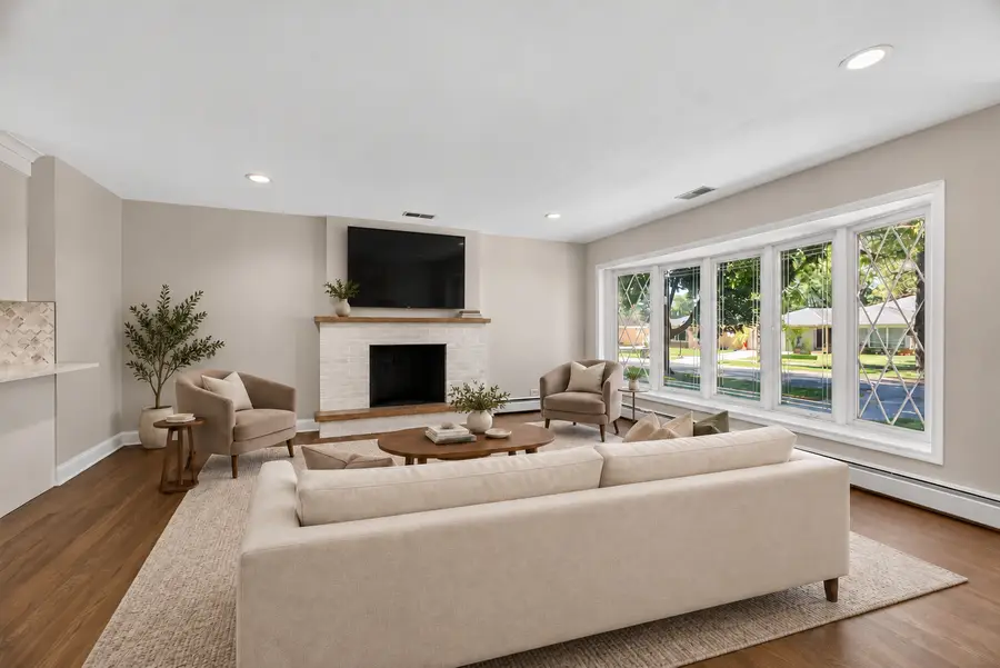 307 N Patton Avenue, Arlington Heights, IL 60005 - #3